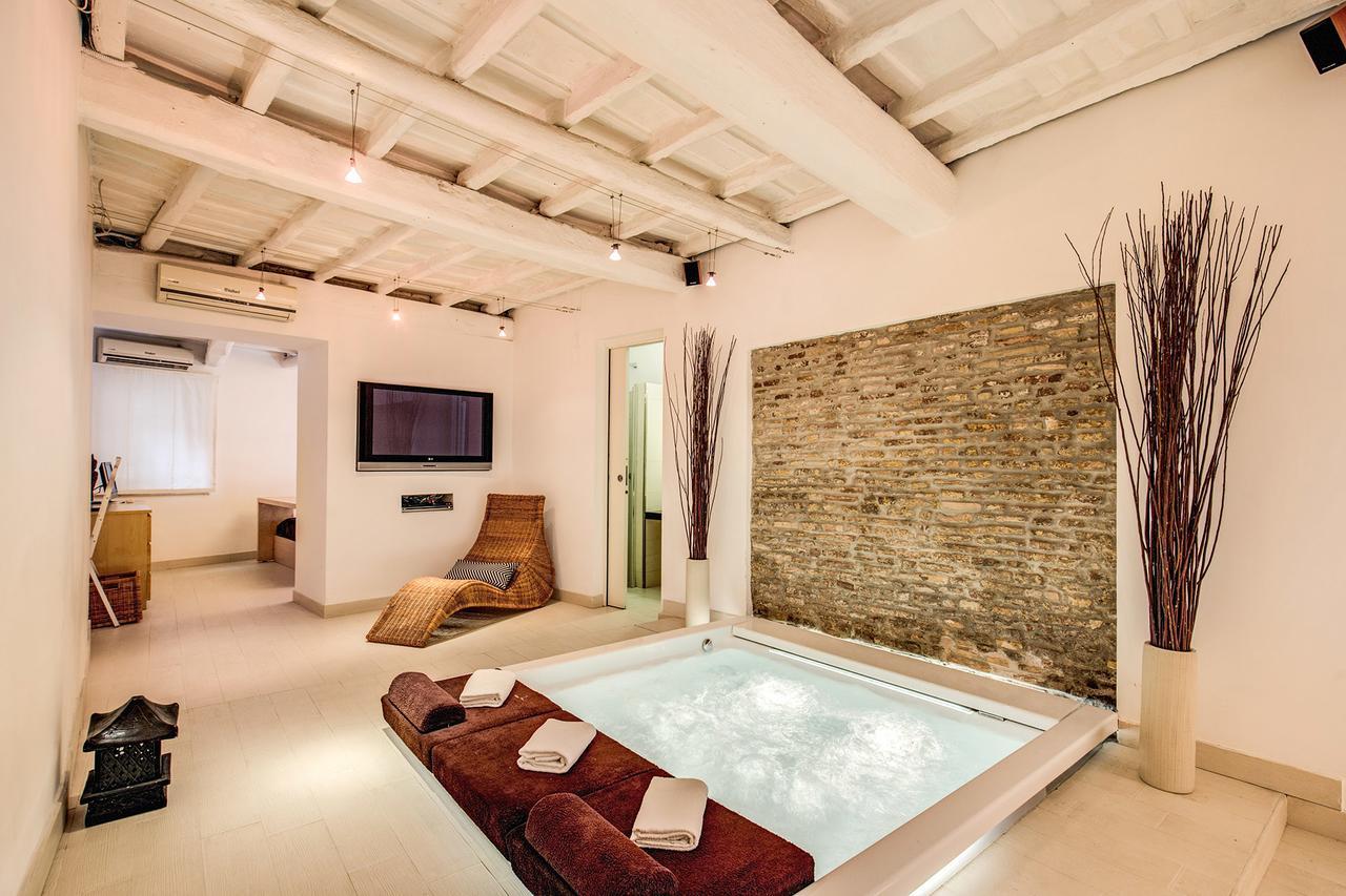 Yh Jacuzzi Suite Rome Buitenkant foto